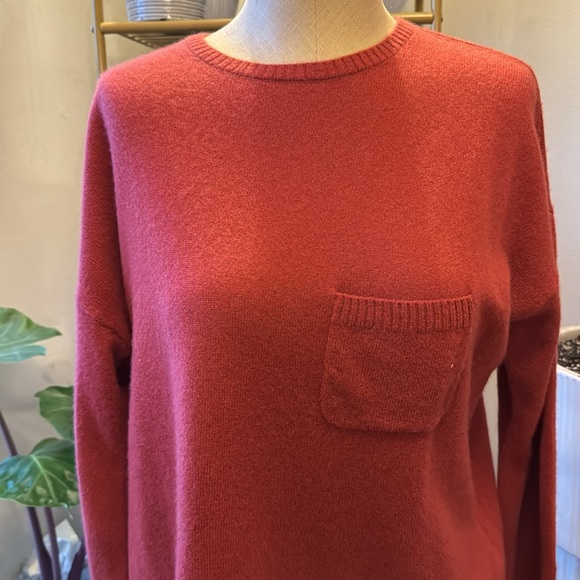 SPLENDID Caroline 100% Cashmere sweater | red | NWT | size small ❤️ - Picture 5 of 8